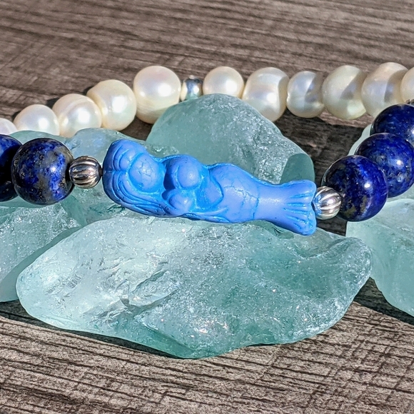 Handcrafted Mermaid Bracelet with Lapis Lazuli - Picture 1 of 7